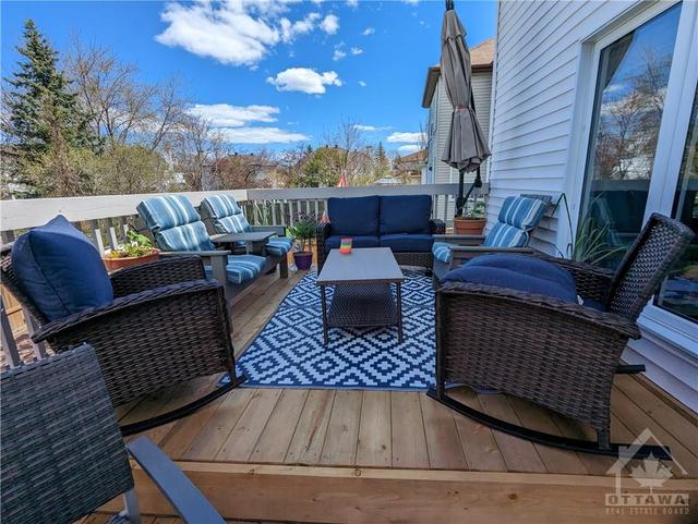 Deck Off Kitchen / Family Room | Image 30