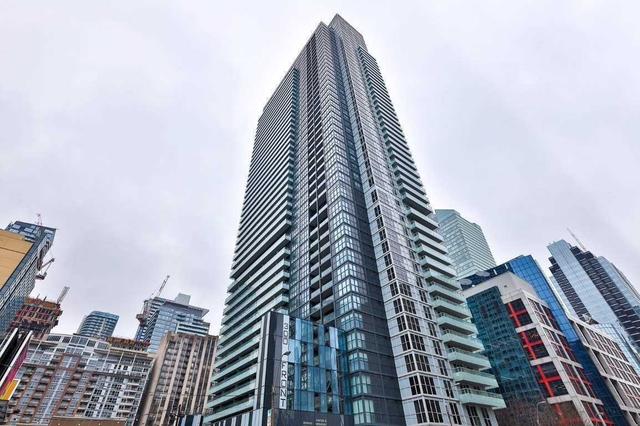 1912 - 300 Front St, Condo with 2 bedrooms, 2 bathrooms and 1 parking in Toronto ON | Card Image