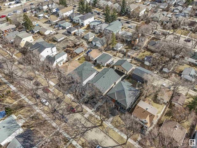 10945 73 Av Nw, House semidetached with 4 bedrooms, 4 bathrooms and 2 parking in Edmonton AB | Image 67