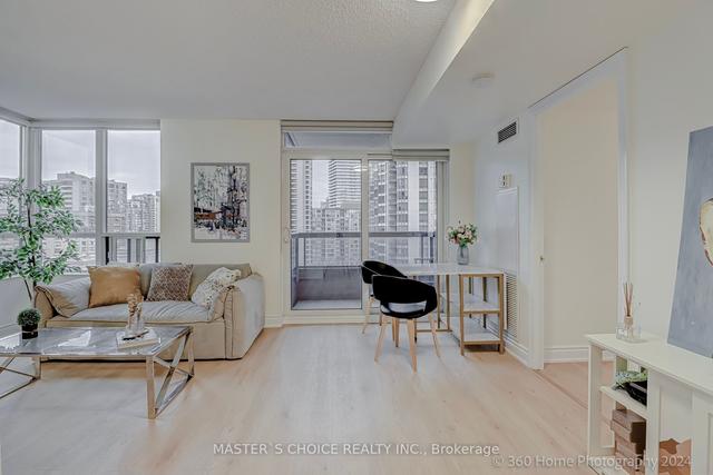 1228 - 15 Northtown Way, Condo with 2 bedrooms, 2 bathrooms and 1 parking in Toronto ON | Image 3