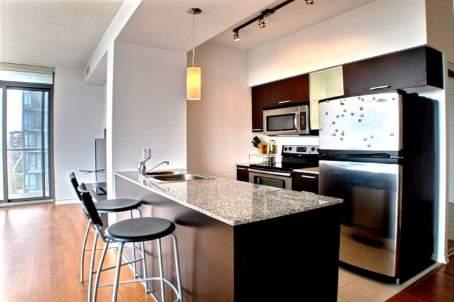 2702 - 38 Grenville St, Condo with 1 bedrooms, 1 bathrooms and 1 parking in Toronto ON | Image 3