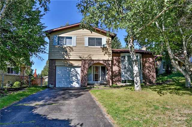 3 Carol Rd, House detached with 3 bedrooms, 2 bathrooms and 4 parking in Barrie ON | Image 1