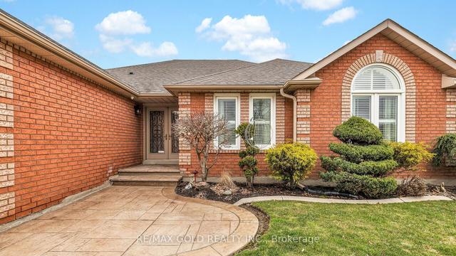 7 Roycrest St, House detached with 3 bedrooms, 2 bathrooms and 7 parking in Brampton ON | Image 12