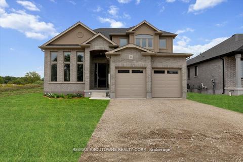 21 Sycamore Dr N, House detached with 4 bedrooms, 3 bathrooms and 6 parking in Tillsonburg ON | Card Image