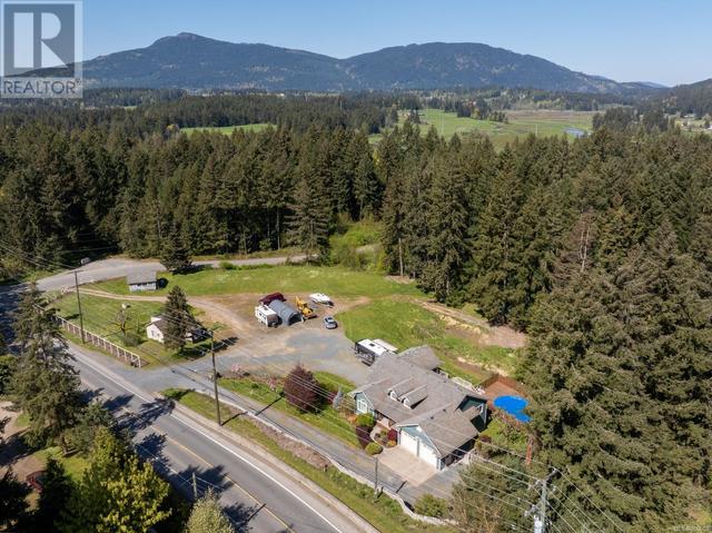 2049 Herd Rd, House detached with 5 bedrooms, 3 bathrooms and 6 parking in North Cowichan BC | Image 42