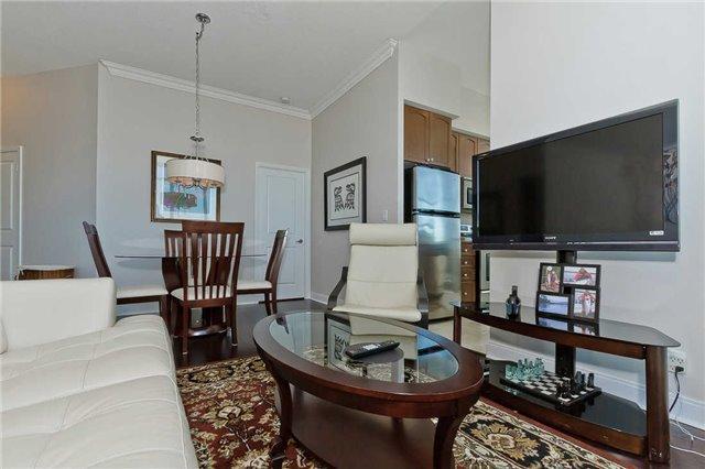 lph08 - 80 Absolute Ave, Condo with 2 bedrooms, 2 bathrooms and 1 parking in Mississauga ON | Image 4