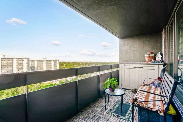 1607 - 11 Wincott Dr, Condo with 3 bedrooms, 2 bathrooms and 1 parking in Toronto ON | Image 21