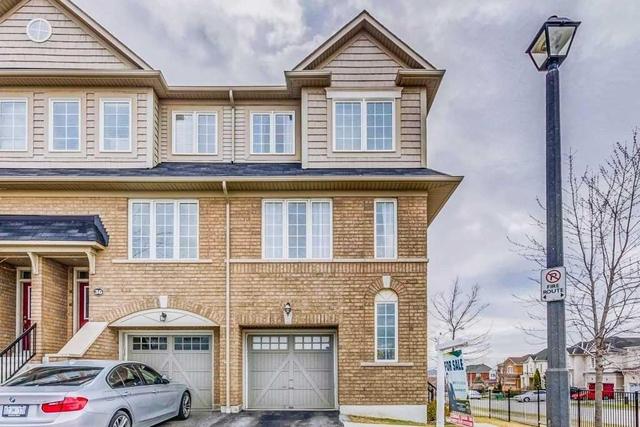 38 Lavan Lane, Townhouse with 3 bedrooms, 3 bathrooms and 1 parking in Ajax ON | Image 1