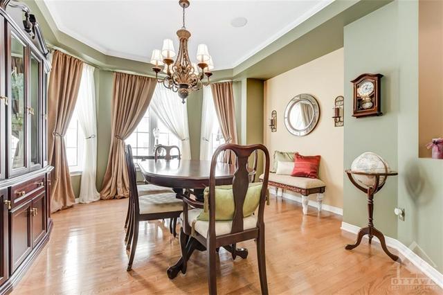 49 Pondhollow Way, House detached with 5 bedrooms, 4 bathrooms and 6 parking in Ottawa ON | Image 7
