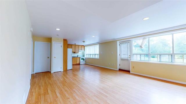 173 Yorkview Dr, House detached with 3 bedrooms, 2 bathrooms and 6 parking in Toronto ON | Image 14