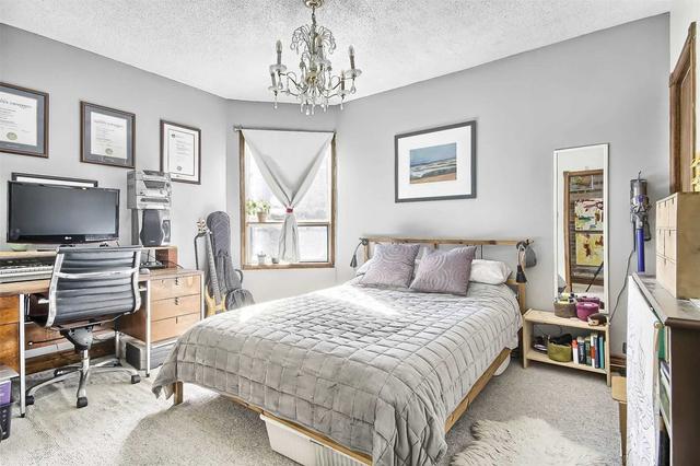 823 Dupont St, House semidetached with 3 bedrooms, 3 bathrooms and 0 parking in Toronto ON | Image 6