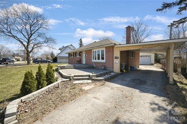 41 Bramshot Avenue, House detached with 5 bedrooms, 2 bathrooms and 4 parking in Brockville ON | Image 7