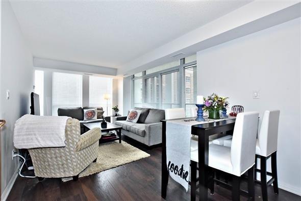 206 - 400 Adelaide St E, Condo with 2 bedrooms, 2 bathrooms and 1 parking in Toronto ON | Image 7