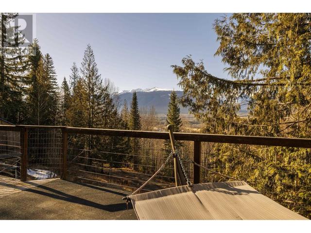 4840 Mountain View Road, House detached with 1 bedrooms, 1 bathrooms and null parking in Fraser Fort George H BC | Image 4