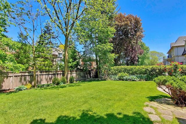 166 Valley Rd, House detached with 4 bedrooms, 4 bathrooms and 4 parking in Toronto ON | Image 23
