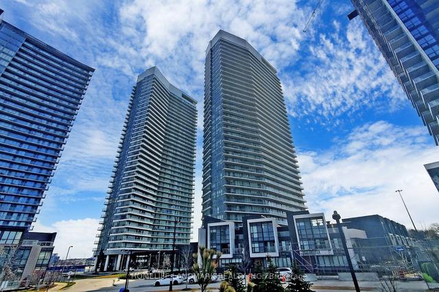 1111 - 115 Mcmahon Dr, Condo with 3 bedrooms, 2 bathrooms and 1 parking in Toronto ON | Image 1