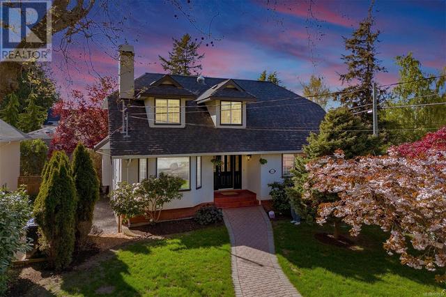 924 Deal St, House detached with 4 bedrooms, 4 bathrooms and 5 parking in Oak Bay BC | Image 5