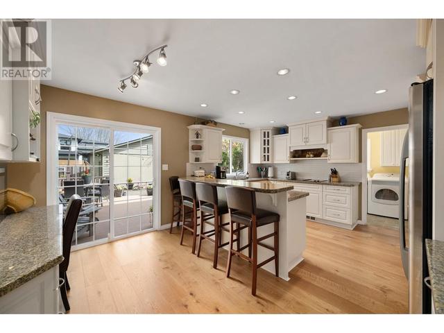 262 52 Street, House detached with 4 bedrooms, 4 bathrooms and 6 parking in Delta BC | Image 13