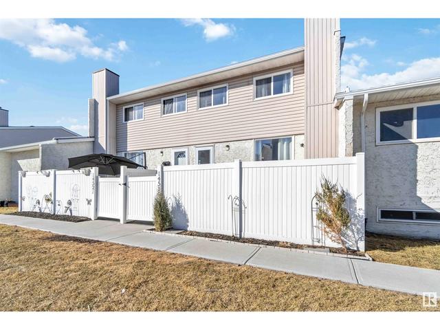 14519 121 St Nw Nw, House attached with 3 bedrooms, 1 bathrooms and null parking in Edmonton AB | Image 4