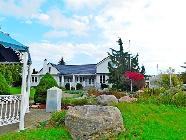 2148 #3 Highway, House detached with 3 bedrooms, 2 bathrooms and 5 parking in Norfolk County ON | Image 3