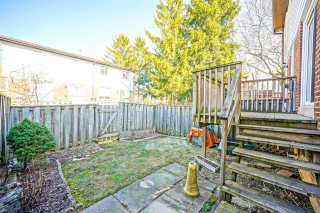 24 - 2445 Homelands Dr, Townhouse with 3 bedrooms, 3 bathrooms and 2 parking in Mississauga ON | Image 18