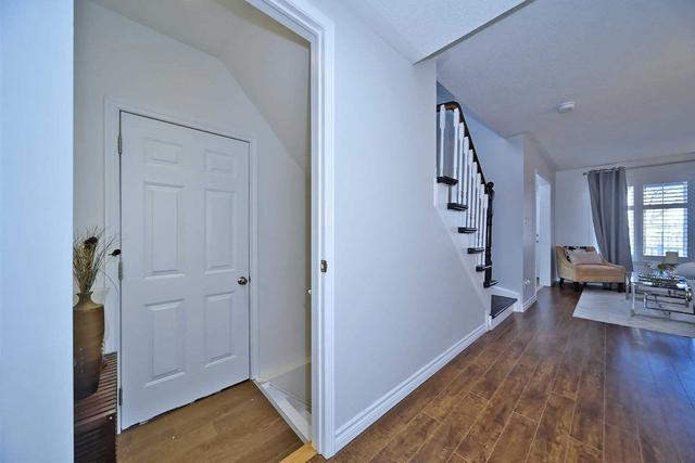 20 Mcnicol Cres, House detached with 3 bedrooms, 4 bathrooms and 3 parking in Ajax ON | Image 15