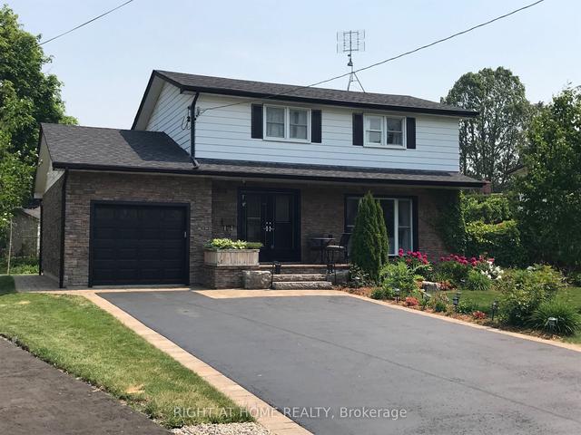 1052 Denise Dr, House detached with 4 bedrooms, 3 bathrooms and 5 parking in Oshawa ON | Image 22