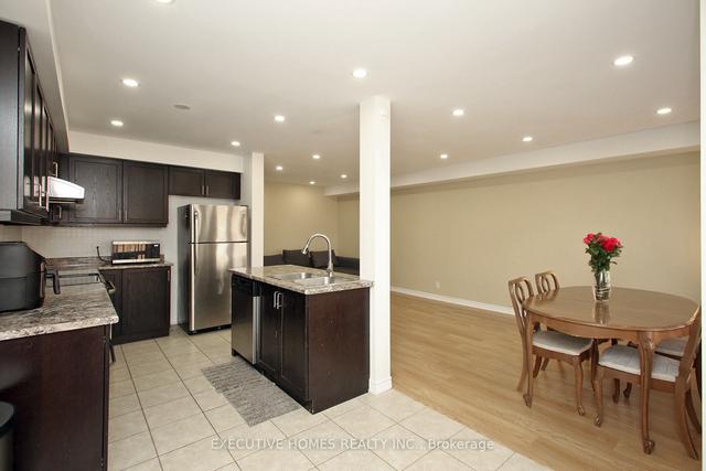 118 Symington Ave, House attached with 3 bedrooms, 4 bathrooms and 3 parking in Oshawa ON | Image 28