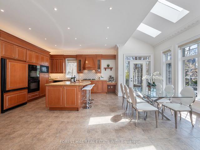 18 Highland Hill, House detached with 4 bedrooms, 5 bathrooms and 4 parking in Toronto ON | Image 6