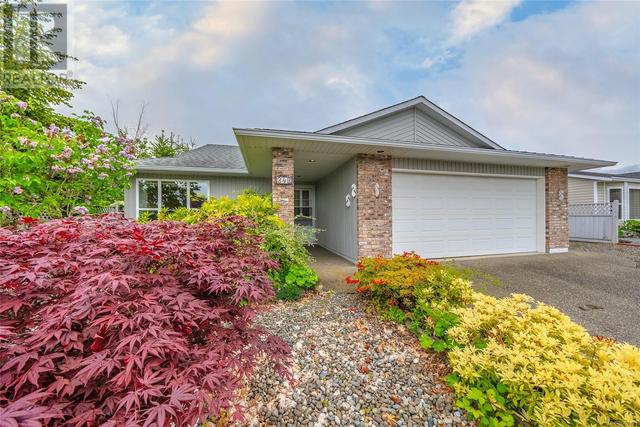 343 Rheumer Cres, House detached with 3 bedrooms, 2 bathrooms and 3 parking in Parksville BC | Card Image