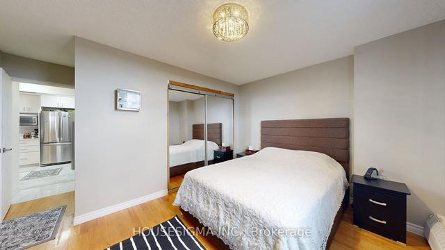 812 - 390 Dixon Rd, Condo with 3 bedrooms, 1 bathrooms and 1 parking in Toronto ON | Image 14