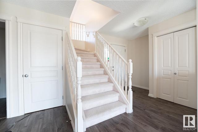 716 87 St Sw, House detached with 4 bedrooms, 3 bathrooms and null parking in Edmonton AB | Image 9