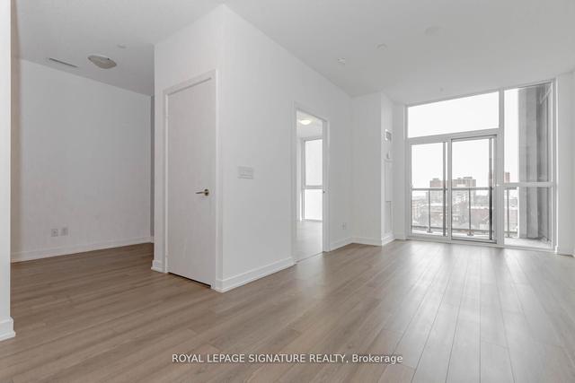 806 - 1603 Eglinton Ave W, Condo with 1 bedrooms, 1 bathrooms and 1 parking in Toronto ON | Image 3