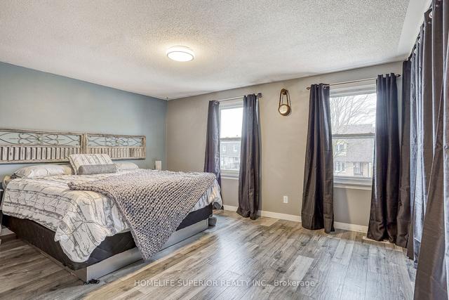 1295 Ludlow Crt, House semidetached with 3 bedrooms, 2 bathrooms and 3 parking in Oshawa ON | Image 13