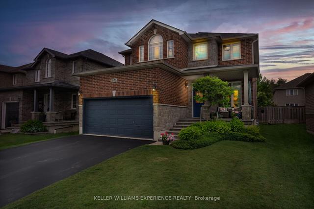 975 Booth Ave, House detached with 4 bedrooms, 3 bathrooms and 4 parking in Innisfil ON | Image 1