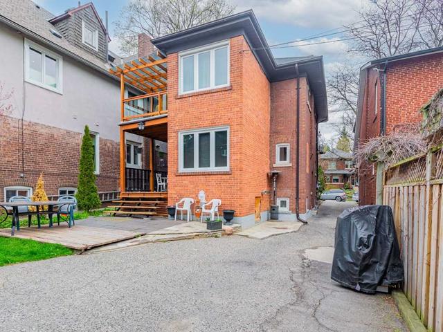 30 Cuthbert Cres, House detached with 4 bedrooms, 2 bathrooms and 3 parking in Toronto ON | Image 32