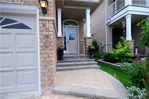 3606 Fountain Park Ave, House detached with 4 bedrooms, 4 bathrooms and 2 parking in Mississauga ON | Image 2