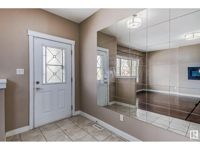10314 159 St Nw, House semidetached with 6 bedrooms, 3 bathrooms and null parking in Edmonton AB | Image 3