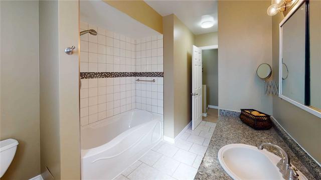 41 - 32 Mowat Blvd, Condo with 3 bedrooms, 2 bathrooms and 1 parking in Kitchener ON | Image 25