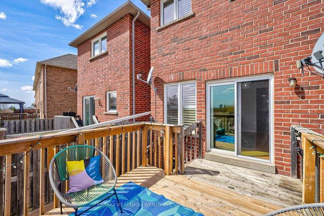 537 Reeves Way Blvd, House attached with 3 bedrooms, 3 bathrooms and 2 parking in Markham ON | Image 32