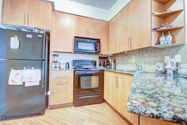 1502 - 310 Burnhamthorpe Rd W, Condo with 2 bedrooms, 2 bathrooms and 1 parking in Mississauga ON | Image 7