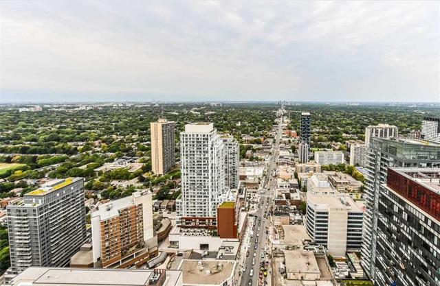 4909 - 8 Eglinton Ave E, Condo with 1 bedrooms, 1 bathrooms and 0 parking in Toronto ON | Image 1