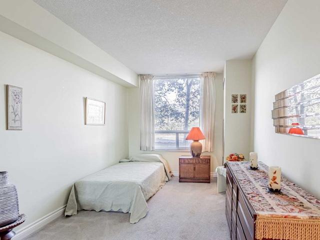 102 - 1210 Don Mills Rd, Condo with 2 bedrooms, 2 bathrooms and 1 parking in Toronto ON | Image 6