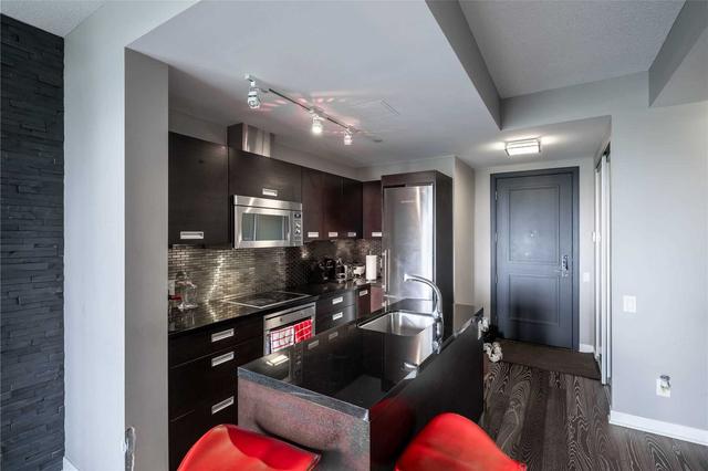 1003 - 88 Park Lawn Rd, Condo with 1 bedrooms, 1 bathrooms and 1 parking in Toronto ON | Image 7