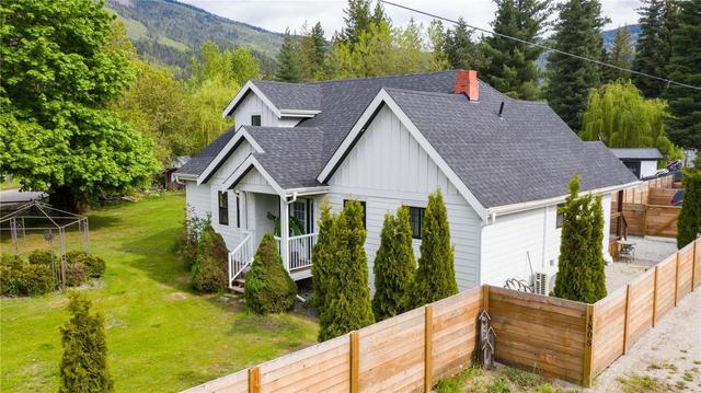 1805 Solsqua Road, House detached with 3 bedrooms, 3 bathrooms and 8 parking in Columbia Shuswap E BC | Image 17
