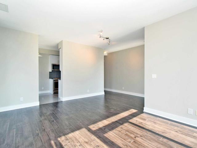 912 - 825 Church St, Condo with 2 bedrooms, 2 bathrooms and 1 parking in Toronto ON | Image 24