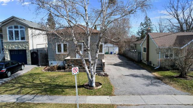 307 Oshawa Blvd N, House detached with 2 bedrooms, 2 bathrooms and 8 parking in Oshawa ON | Image 1