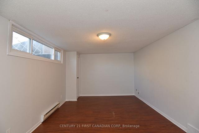 2 - 595 Third St, Townhouse with 3 bedrooms, 2 bathrooms and 1 parking in London ON | Image 16