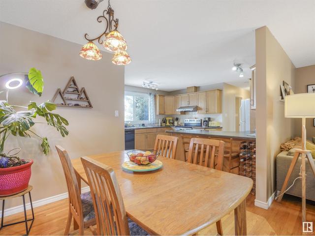 11208 35a Av Nw, House detached with 5 bedrooms, 2 bathrooms and 4 parking in Edmonton AB | Image 9