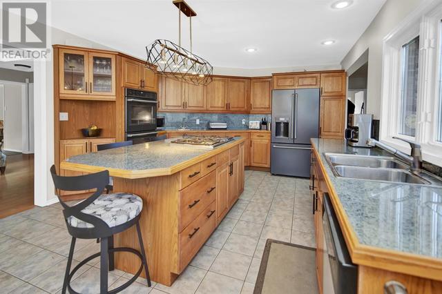 4285 Oak Heights Pl, House detached with 4 bedrooms, 2 bathrooms and null parking in Thunder Bay ON | Image 21